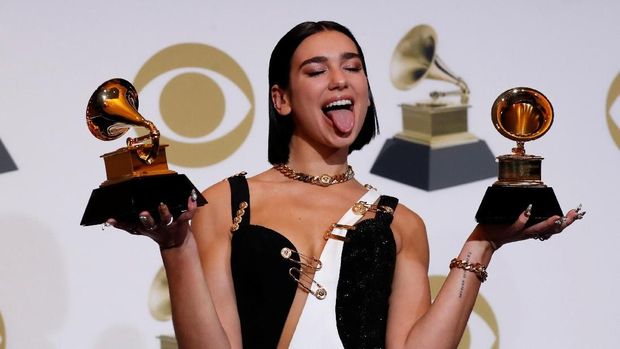 61st Grammy Awards - Photo Room - Los Angeles, California, U.S., February 10, 2019 - Dua Lipa poses backstage with her awards for Best Dance Recording for 
