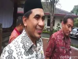 Keluarga Mbah Moen Minta Polemik Puisi Doa yang Ditukar Disudahi