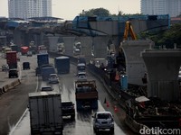 Bisakah Tol Japek Layang Kejar Tayang?