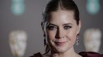 Penampilan Gemilang Salma Hayek hingga Amy Adams di BAFTA