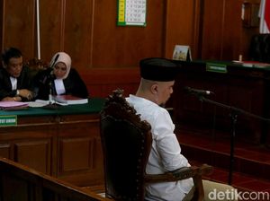 Sidang Agenda Tanggapan Jaksa, Akankah Dhani Berulah Lagi