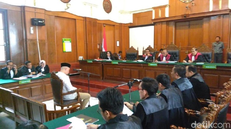 Mulan Jameela Tak Hadiri Sidang Ahmad Dhani Mulan Jameela Tak Hadiri Sidang Ahmad Dhani
