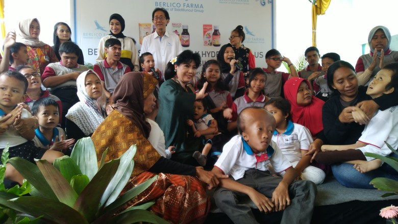 Anak Hidrosefalus dan Difabel di Semarang Dapat Bantuan Rp 200 Juta Anak Hidrosefalus dan Difabel di Semarang Dapat Bantuan Rp 200 Juta