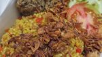 Hangatkan Badan dengan Sarapan Nasi Goreng Cakalang yang Pedas Gurih