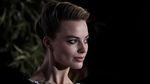 Garis Wajah Margot Robbie, Si Boneka Barbie