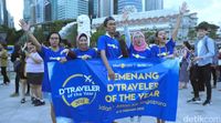 Terpesona Indahnya Patung Merlion Singapura di Malam Hari