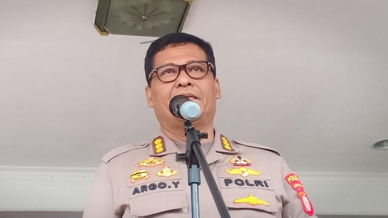 Polisi Usut Video Viral Pria Ancam Bunuh Anies Baswedan Polisi Usut Video Viral Pria Ancam Bunuh Anies Baswedan