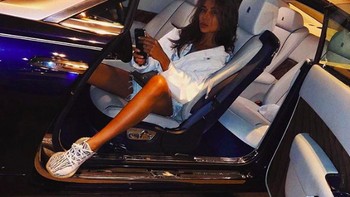 Tentu ada yang mengkritik gaya hidup semacam ini walau tak sedikit yang menganggapnya biasa saja. Foto: Instagram