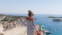 Ini saat dia berada di berfoto di Kroasia. (hellofashionblog/Instagram)