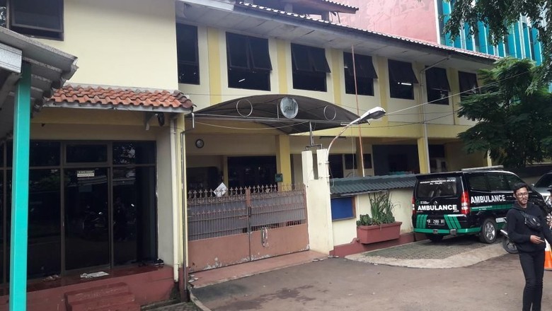 ABK di Bekasi Diduga Dianiaya Guru, Kepsek: Anak Jatuh dari Tangga ABK di Bekasi Diduga Dianiaya Guru, Kepsek: Anak Jatuh dari Tangga