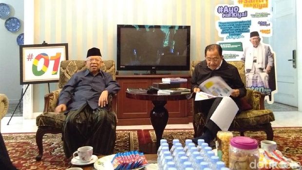 Tanri Abeng Temui Kiai Ma'ruf Amin
