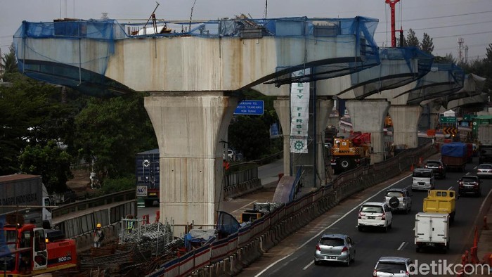 Operator Sebut Tol Rusak oleh Faktor Alam, Bukan karena Dikebut