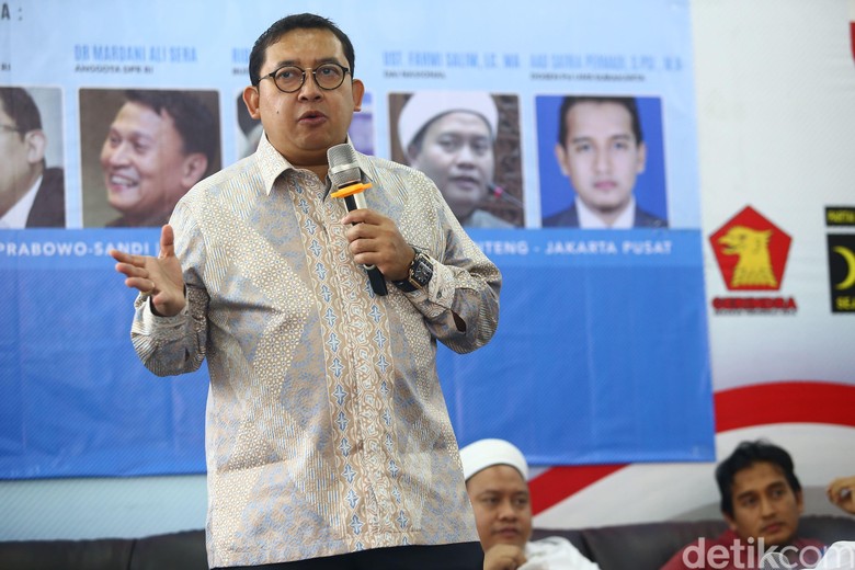 Fadli Zon: Masyarakat yang Mau Demo 22 Mei Ditakut-takuti Isu Teror Bom Fadli Zon: Masyarakat yang Mau Demo 22 Mei Ditakut-takuti Isu Teror Bom