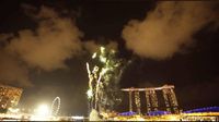 Terpesona Indahnya Patung Merlion Singapura di Malam Hari