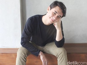 Jerome Kurnia, Aktor Baru yang Ambil Porsi Banyak di Bumi Manusia