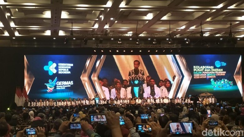 Jokowi Beberkan Angka Stunting dan Kematian Ibu di RI Terus Menurun Jokowi Beberkan Angka Stunting dan Kematian Ibu di RI Terus Menurun