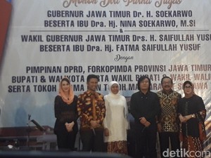Pakdhe Karwo Pamitan, Khofifah Siap Lanjutkan Kesuksesan