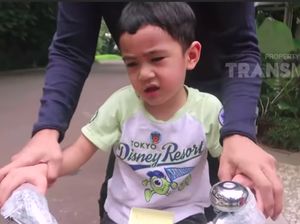 Duh! Kuku Tangan Rafathar Lepas karena Terjepit Pintu