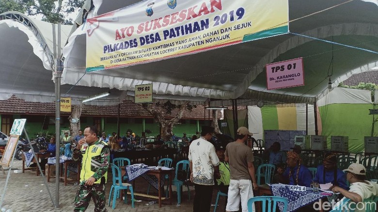 Unik, Pasutri Hingga Bapak Anak Saling Jegal di Pilkades Nganjuk Unik, Pasutri Hingga Bapak Anak Saling Jegal di Pilkades Nganjuk
