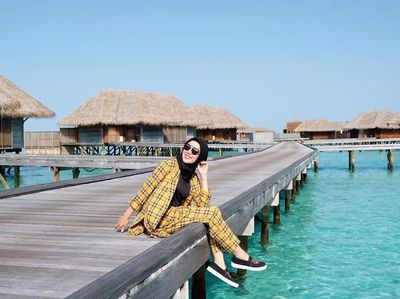 Foto: Gaya Traveling Ala Ratna Galih, Inspirasi Buat Para Hijabers