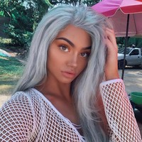 Kristen Hancher merupakan selebgram asal Kanada dengan lebih dari lima juta pengikut di Instagram. Belum lama ini ia dihujat setelah mengunggah postingan foto. Foto: Instagram @kristenhancher