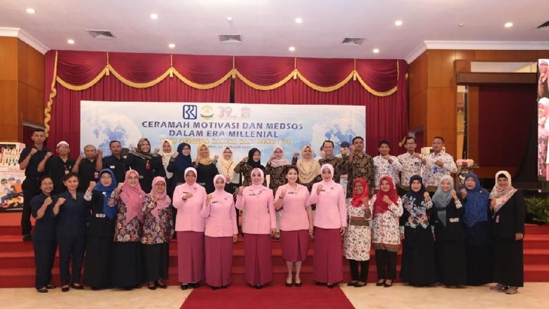 Bhayangkari Polri Ajak Generasi Milenial Berkarya Lewat Dunia Digital Bhayangkari Polri Ajak Generasi Milenial Berkarya Lewat Dunia Digital