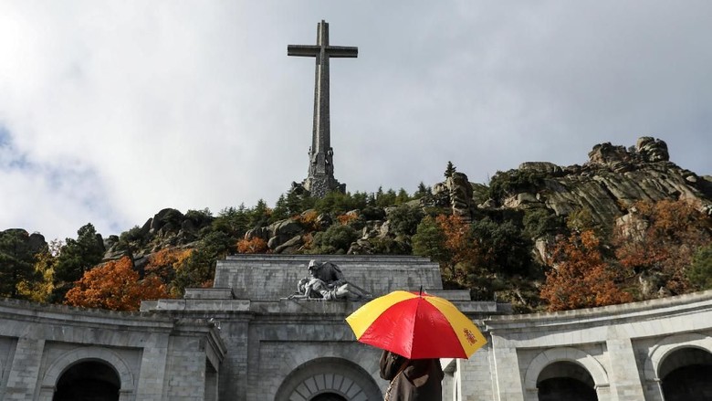 PM Spanyol akan Bongkar Makam Diktator Franco dari Valley of The Fallen PM Spanyol akan Bongkar Makam Diktator Franco dari Valley of The Fallen