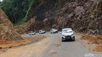Tak sedikit juga yang menganggap bahwa Xenia 1.5L sangat boros. Tetapi pihak Daihatsu terus-terusan menepisnya. Oleh sebab itu, detikOto akan membuktikannya langsung di Sibolga, Sumatera Utara. Foto: Ruly Kurniawan