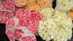 Wanginya Bisnis Bunga Mawar Jelang Valentine
