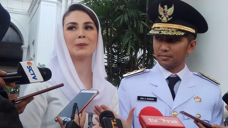 Wagub Jatim Emil Dardak Wagub Jatim Emil Dardak