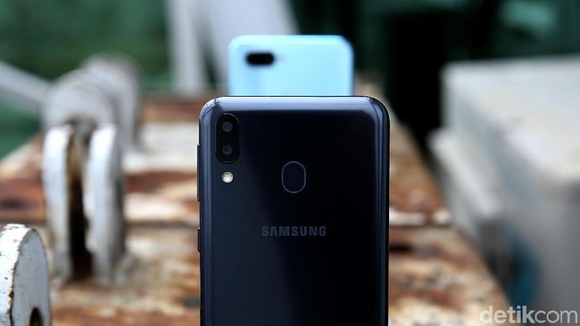 6 Ponsel Rp 2 Jutaan Pesaing Galaxy M20