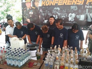 3 Warga Trenggalek Tewas Minum Miras Oplosan, 5 Orang Jadi Tersangka