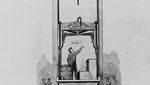 Potret 162 Tahun Perjalanan Sejarah Lift