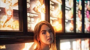 Tentu saja Calob menggunakan Photoshop untuk membuat foto ini makin menarik. Foto: Calob Castellon