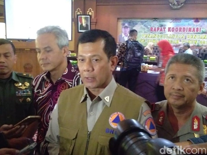 kepala bnpb, letjen doni monardo