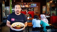 Selain coba makanan tradisional. Nex Carlos pun ccip ramen ukuran besar di kafe yang berlokasi di Lampung. Foto: Instagram @nexcarlos