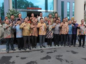 MA Tegaskan Foto Para Hakim Senior Pose 2 Jari Tak Bermotif Politik