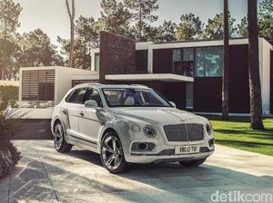 Deretan Mobil Baru untuk Crazy Rich Indonesian