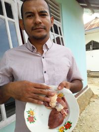 Misteri Times New Roman Terbalik di Hati Ayam yang Bikin Geger