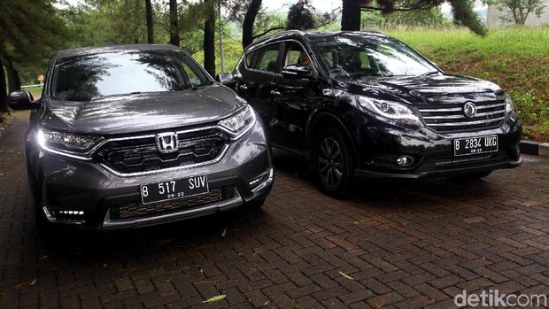 Honda CR-V dan DFSK Glory 580