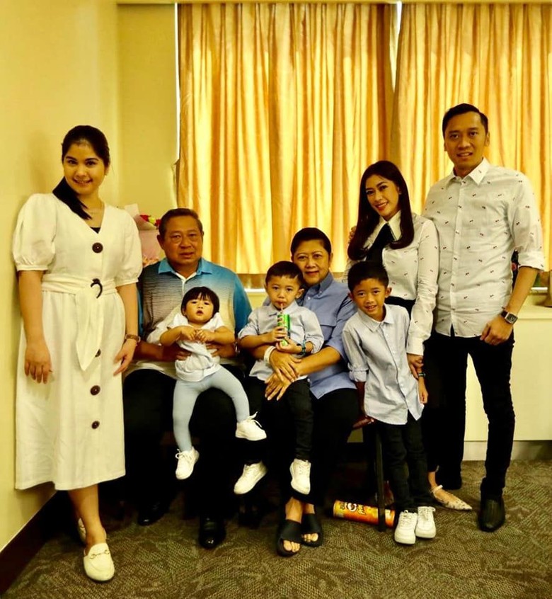 Kagetnya Keluarga Saat Pertama Kali Dengar Bu Ani Kanker Darah Kagetnya Keluarga Saat Pertama Kali Dengar Bu Ani Kanker Darah
