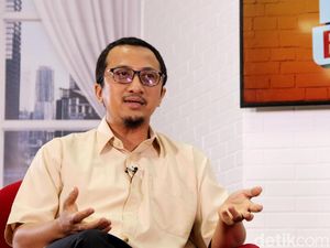 Segera Deklarasi, Ust. Yusuf Mansur Dukung Jokowi atau Sandi?  