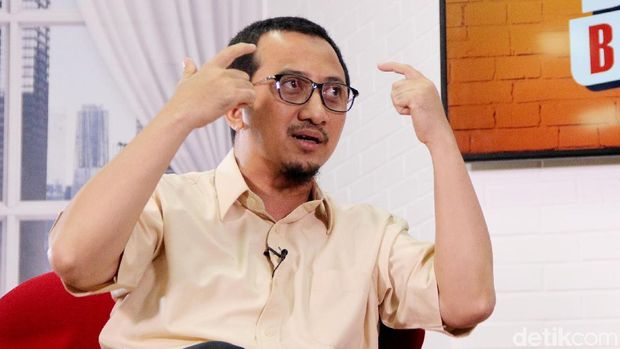 Ustaz Yusuf Mansur saat menjalani syuting Blak-blakan di kantor detikcom