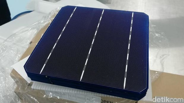 Lampu jalanan solar panel 