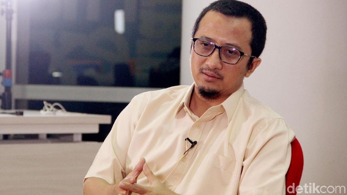 Ustaz Yusuf Mansur saat menjalani syuting Blak-blakan di kantor detikcom