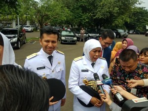 Besok Khofifah-Emil akan Bacakan Pidato Kerakyatan di Tugu Pahlawan