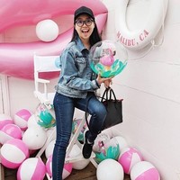 Kebanyakan orang tidak menyadari bahwa Anda harus menghabiskan banyak waktu, sebenarnya lebih dari pekerjaan normal. Selama turnamen, kami bermain 12 jam, kadang-kadang 15 jam sehari. Itu benar-benar sulit. Ini tidak termasuk jam yang dimasukkan ke dalam meningkatkan permainan Anda, belajar dan analisis, terangnya. Foto: InstagramInstagram @natalietehsp