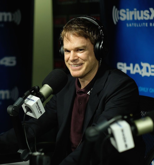 Bintang serial Dexter Michael C. Hall didiagnosa jenis kanker darah Hodgkin limfoma pada 2010. Sejak didiagnosa, pria 48 tahun ini tak henti berjuang melawan kanker dan sukses menyintas kanker. Ia pun jadi juru bicara untuk kampanye penggalangan dana Light the Night Walk milik Leukemia & Lymphoma Society pada 2011. Foto: Dimitrios Kambouris/Getty Images