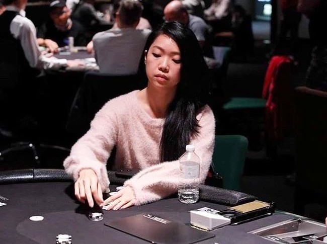 Natalie mulai bermain poker secara profesional 7 bulan yang lalu. Tapi, kini ia merupakan pemain poker wanita papan atas dengan total pendapatan sekitar USD150.000 atau setara dengan Rp 2,1 miliar. Foto: InstagramInstagram @natalietehsp