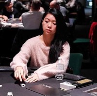 Natalie mulai bermain poker secara profesional 7 bulan yang lalu. Tapi, kini ia merupakan pemain poker wanita papan atas dengan total pendapatan sekitar USD150.000 atau setara dengan Rp 2,1 miliar. Foto: InstagramInstagram @natalietehsp